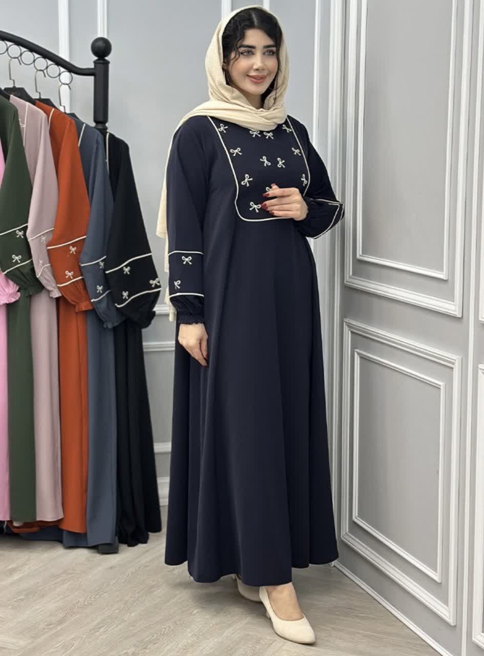 عبایی مدل گلدوزی پاپیون سورمه ای
