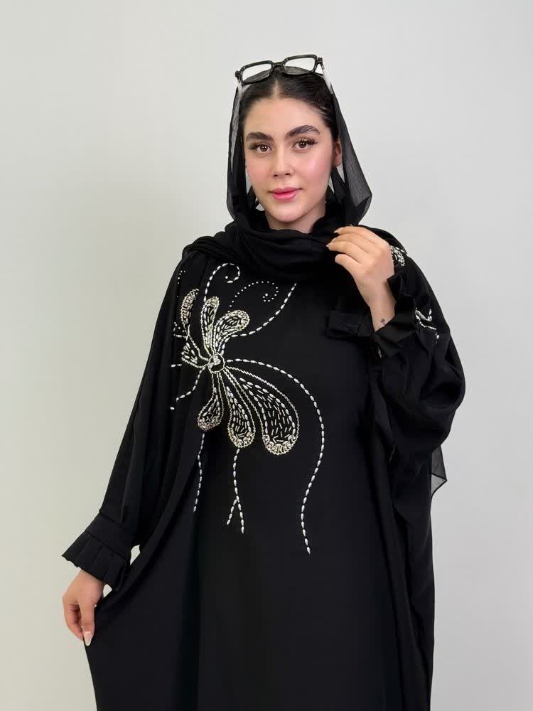 عبایی سنگدوزی گلبرگ - Image 4